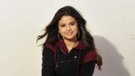 Selena Gomez Smiling Wallpapers - Wallpaper Cave
